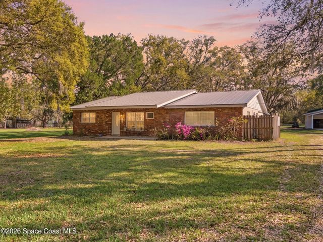 3535 Montgomery Road, Mims, FL 32754