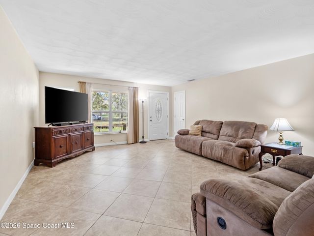 3535 Montgomery Road, Mims, FL 32754