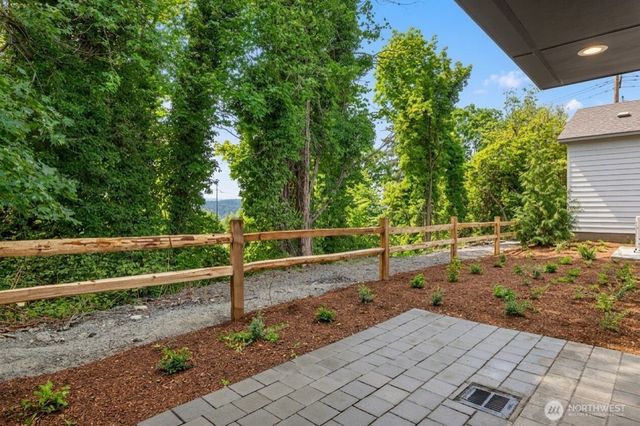 4411 21st Avenue SW, Seattle, WA 98106