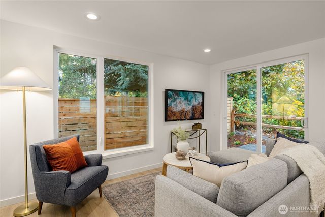 4411 21st Avenue SW, Seattle, WA 98106