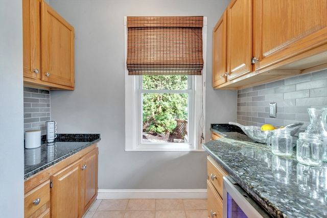 18 Hersam St, Stoneham, MA 02180