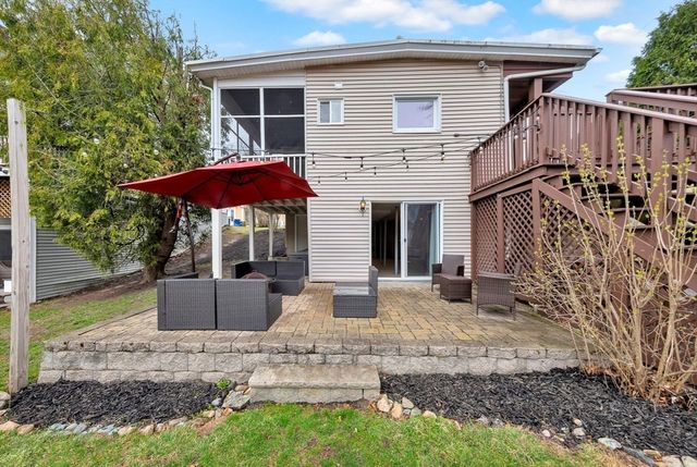 18 Hersam St, Stoneham, MA 02180