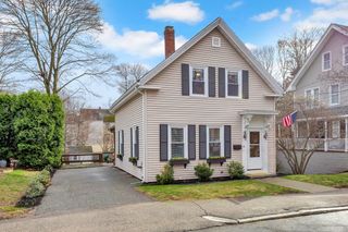 18 Hersam St, Stoneham, MA 02180