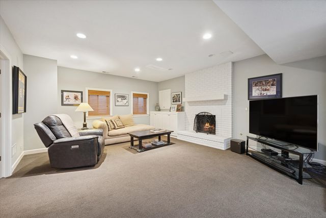 440 S Grant Street, Hinsdale, IL 60521