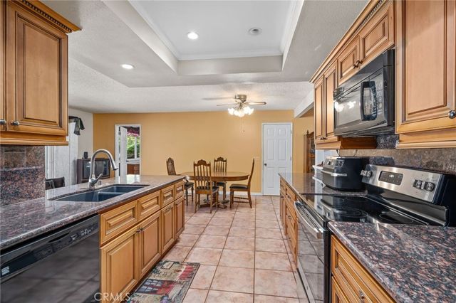 881 Dublin Court, Upland, CA 91784