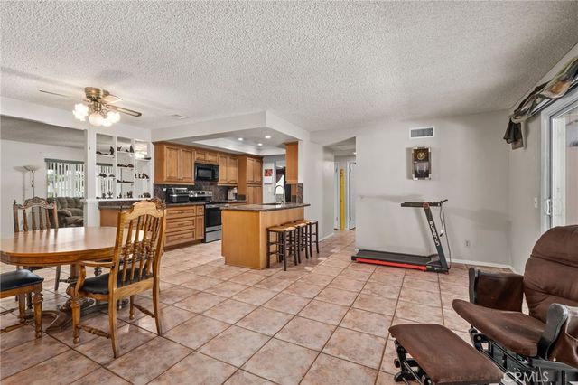 881 Dublin Court, Upland, CA 91784