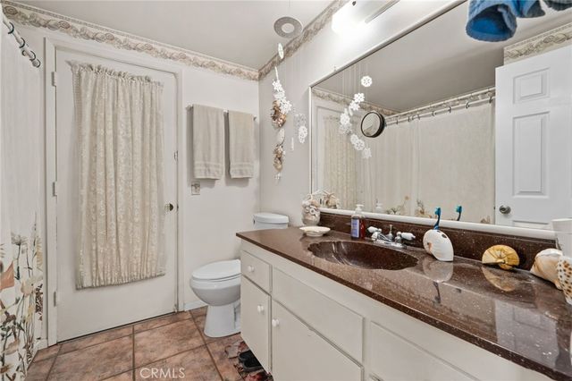 881 Dublin Court, Upland, CA 91784