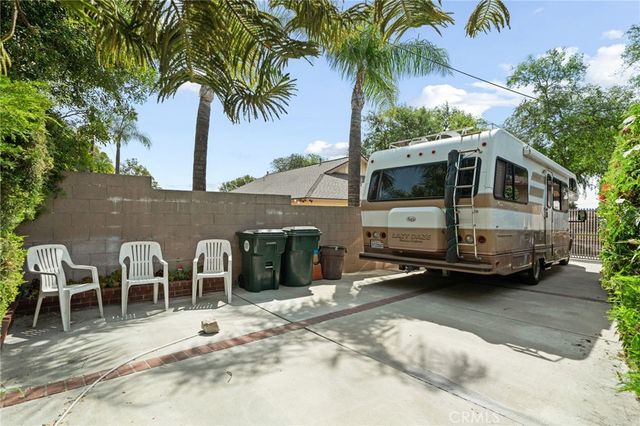 881 Dublin Court, Upland, CA 91784