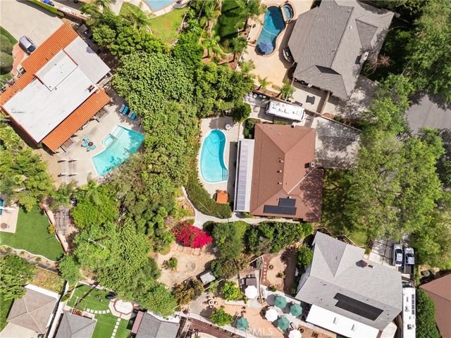 881 Dublin Court, Upland, CA 91784