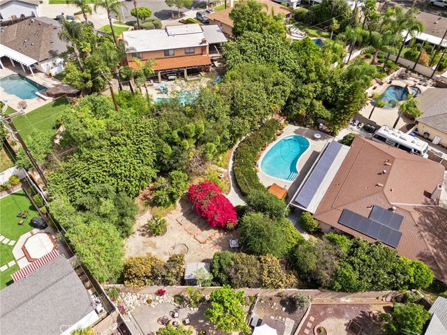 881 Dublin Court, Upland, CA 91784