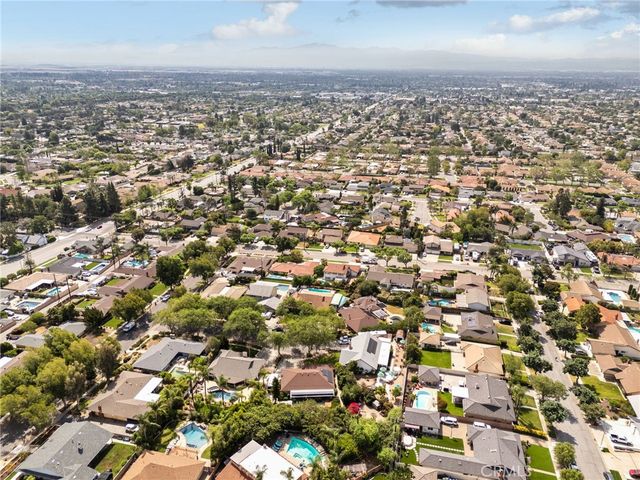 881 Dublin Court, Upland, CA 91784