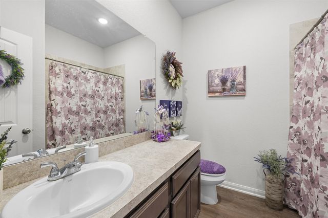 303 Morning Dove Trail, Sealy, TX 77474