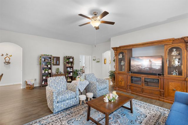 303 Morning Dove Trail, Sealy, TX 77474