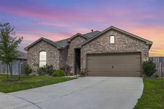 303 Morning Dove Trail, Sealy, TX 77474
