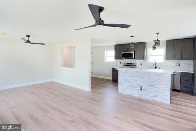 423 HEMLOCK AVE, Bensalem, PA 19020