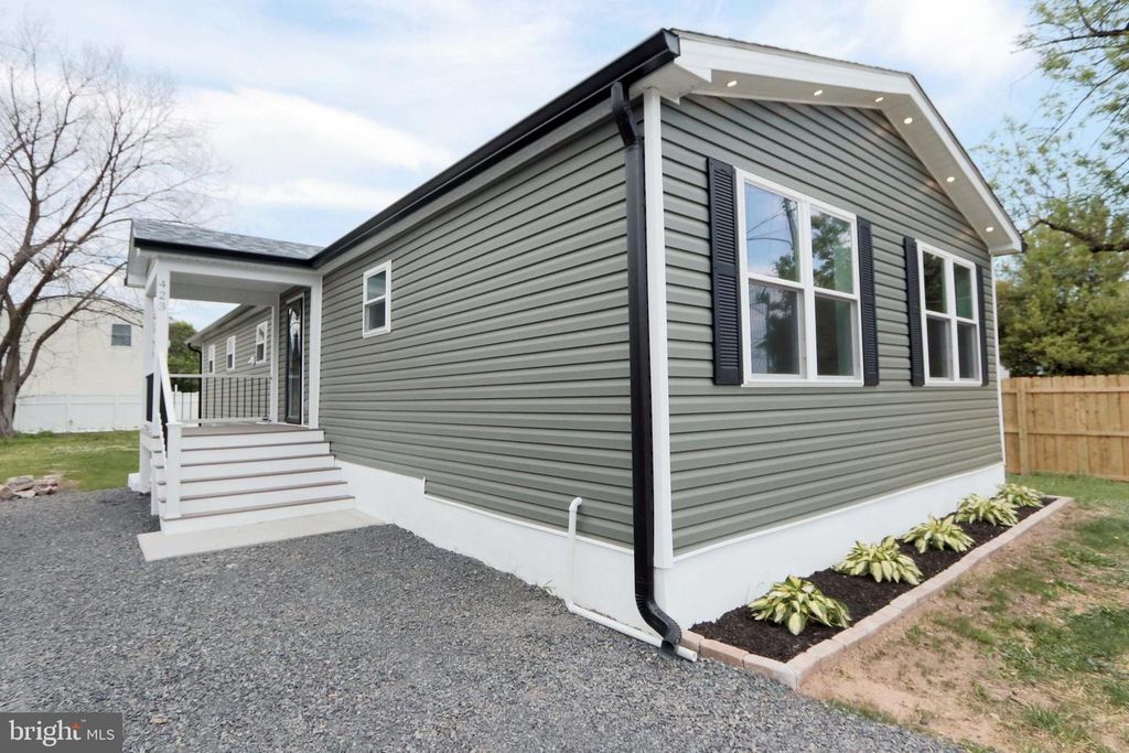423 HEMLOCK AVE, Bensalem, PA 19020
