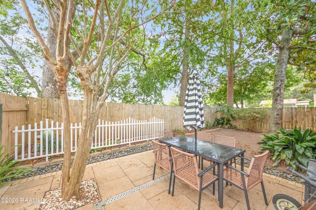 517 Kaiser Drive, Lafayette, LA 70508