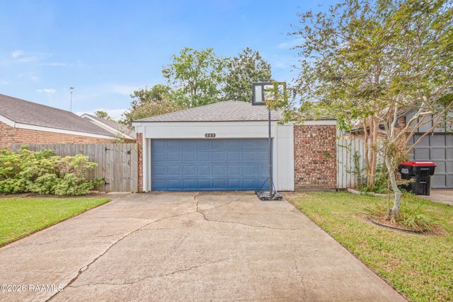 517 Kaiser Drive, Lafayette, LA 70508