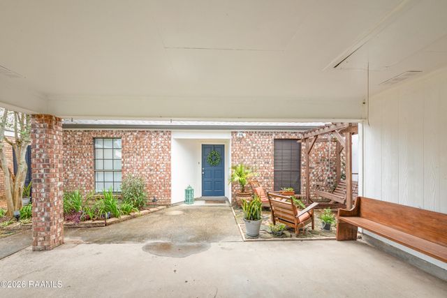 517 Kaiser Drive, Lafayette, LA 70508