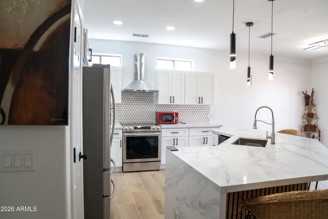 342 N 15TH Street, Phoenix, AZ 85006