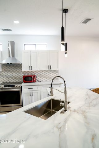 342 N 15TH Street, Phoenix, AZ 85006