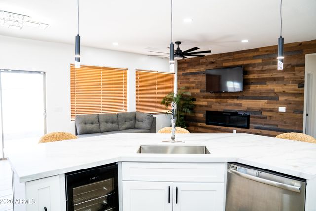 342 N 15TH Street, Phoenix, AZ 85006