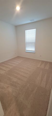 9901 Diamondhead Drive, Fort Worth, TX 76179