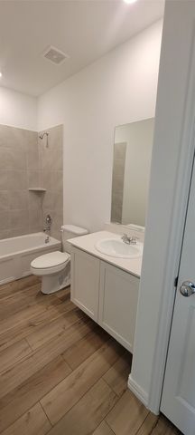 9901 Diamondhead Drive, Fort Worth, TX 76179