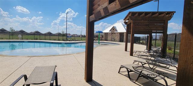 9901 Diamondhead Drive, Fort Worth, TX 76179