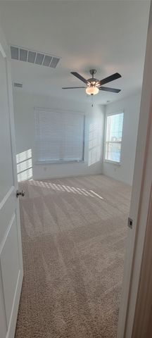 9901 Diamondhead Drive, Fort Worth, TX 76179