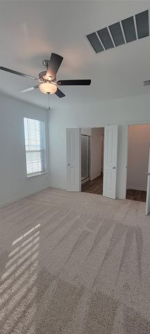 9901 Diamondhead Drive, Fort Worth, TX 76179