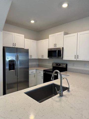 10308 LAVENDER ASTER TRAIL, San Antonio, FL 33576