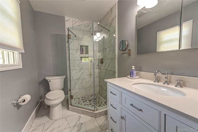 20 Evon Drive, Syosset, NY 11791