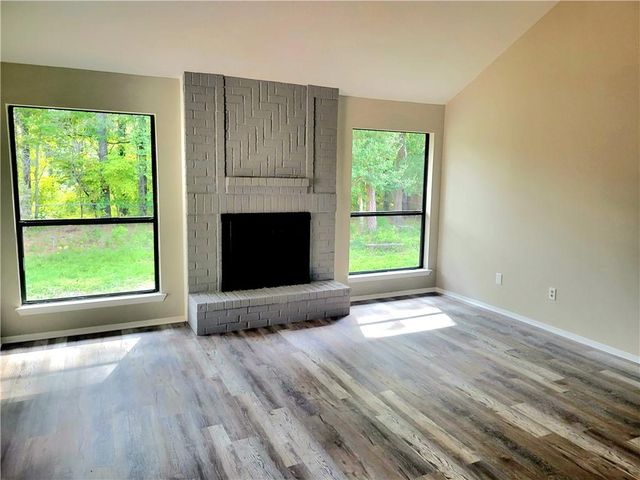 1980 Hunters Ridge Drive, Lawrenceville, GA 30044