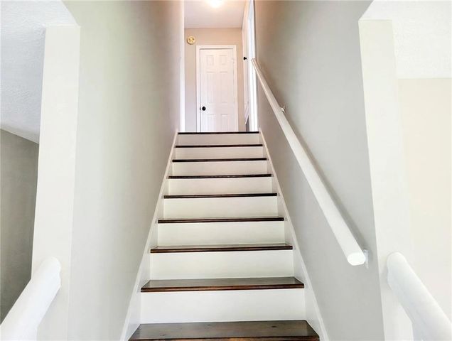 1980 Hunters Ridge Drive, Lawrenceville, GA 30044