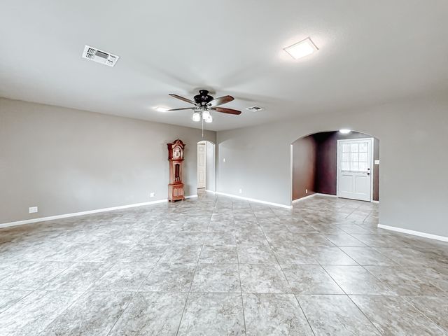 1420 Bowie Circle, Corsicana, TX 75110