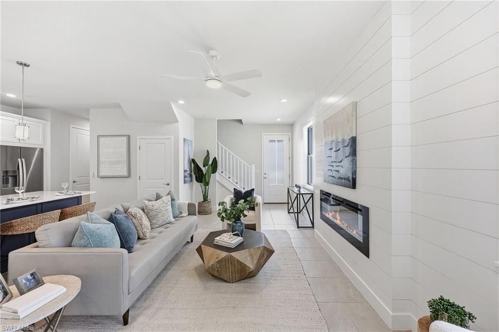 13013 Pembroke DR, NAPLES, FL 34105 — photo 5