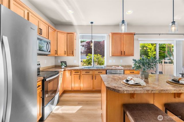 8716 Oslo Lane NE, Lacey, WA 98516