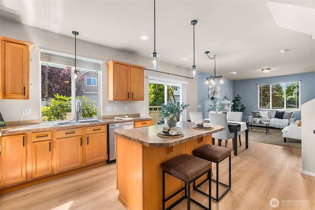 8716 Oslo Lane NE, Lacey, WA 98516