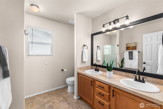 8716 Oslo Lane NE, Lacey, WA 98516