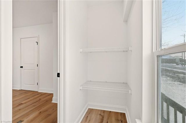 1823 Mcknight Mill Road, Greensboro, NC 27405