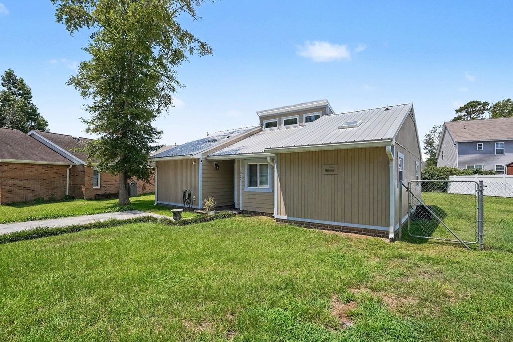 1057 Deer Run Ct., Surfside Beach, SC 29575