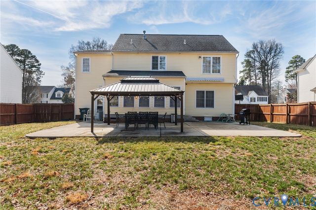 7706 Hungary Woods Pl, Glen Allen, VA 23060