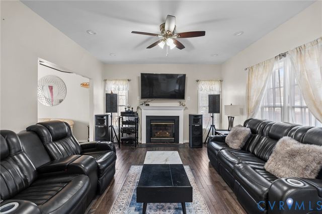 7706 Hungary Woods Pl, Glen Allen, VA 23060