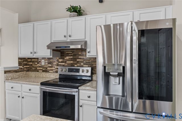 7706 Hungary Woods Pl, Glen Allen, VA 23060