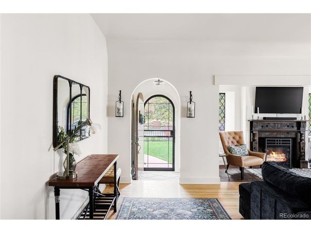 371 Albion St, Denver, CO 80220