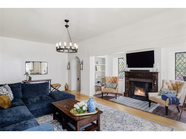 371 Albion St, Denver, CO 80220