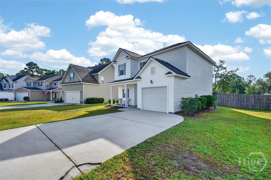 Image 4 of property listing at 214 Freedom Trail, Guyton, GA 31312
