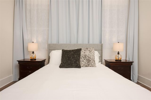 917 Thompson Street, Houston, TX 77007