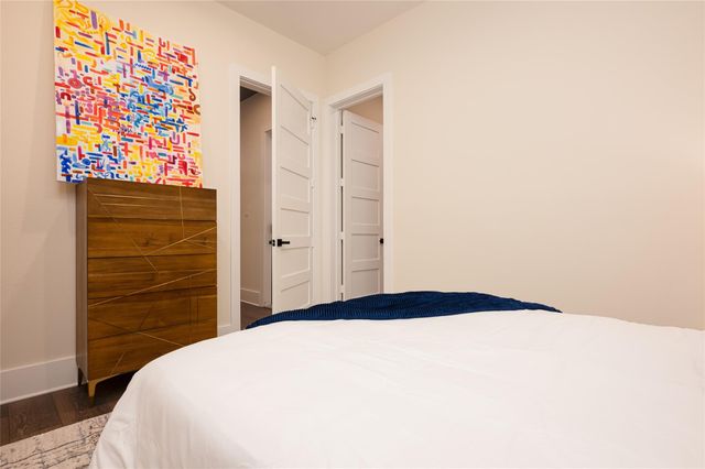 917 Thompson Street, Houston, TX 77007